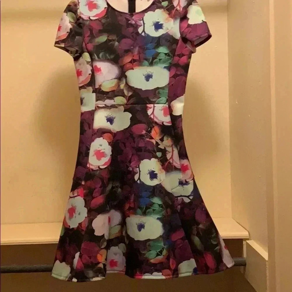Betsey Johnson Floral Scuba Fit & Flare Dress Knee Length Party - Picture 3 of 7